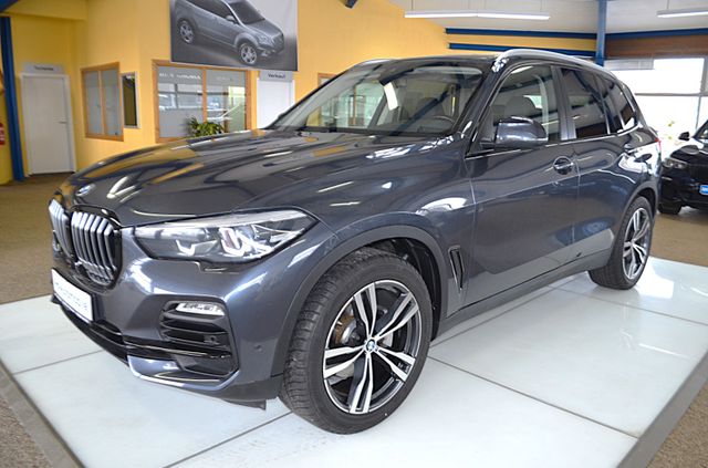 BMW X5 xDrive 30 d XENON / NAVI / LEDER / R-KAM /PDC