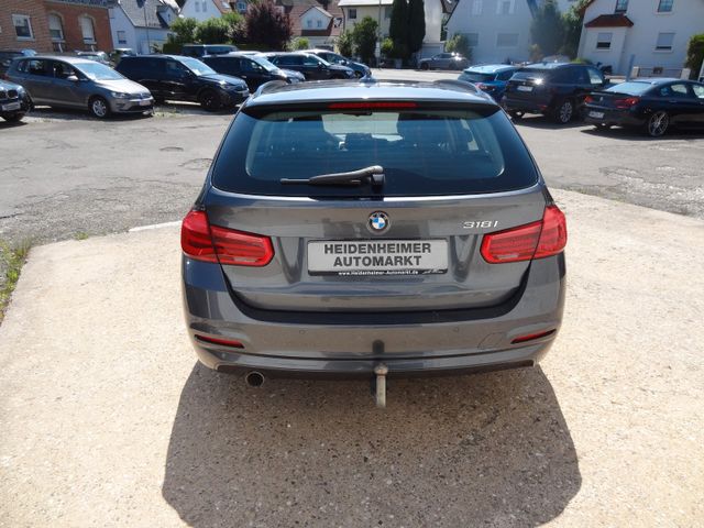 Fahrzeugabbildung BMW 318i/2.Hd/Pano/AHK/Navi/SitzH/Automatik/PDC/