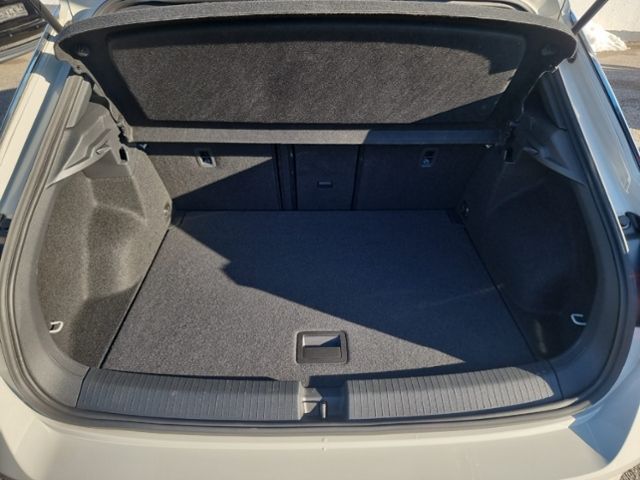 Fahrzeugabbildung Volkswagen T-Roc 1.0 TSI R-LINE LED-PLUS SHZ APP-CONNECT AL