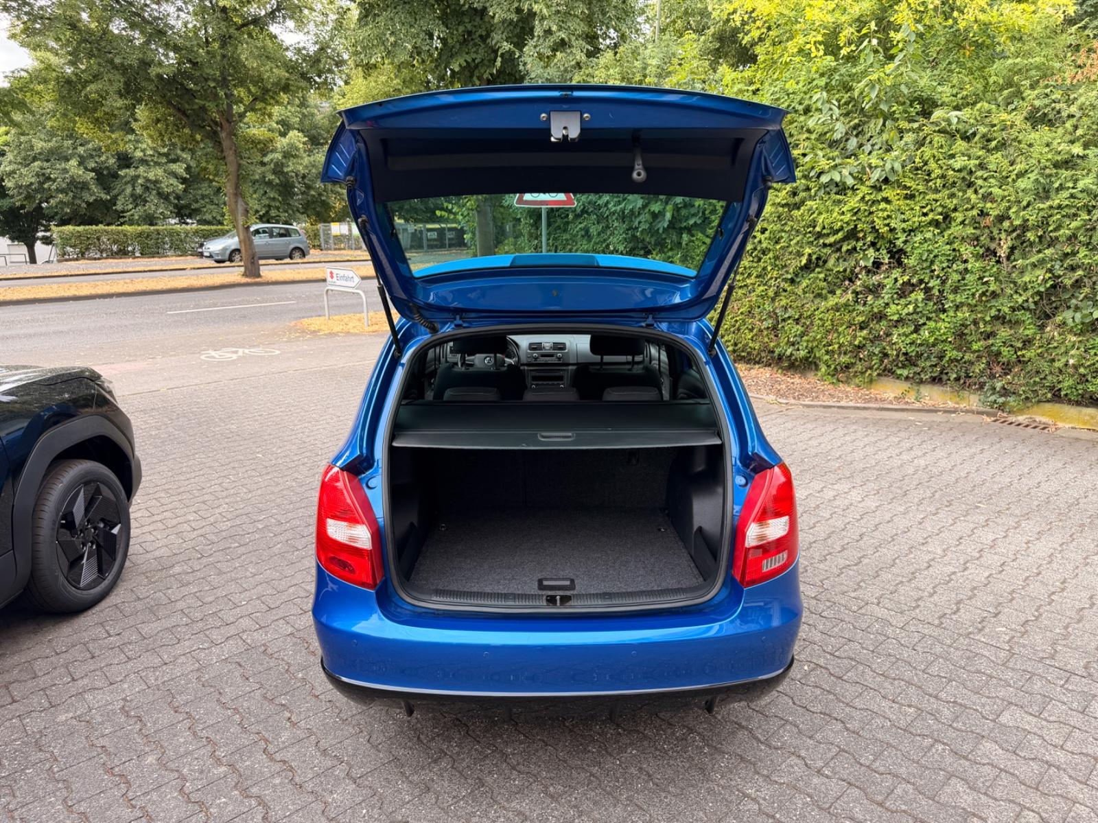 Skoda Fabia Combi Monte Carlo KLIMAAUTO TEMPOMAT PDC