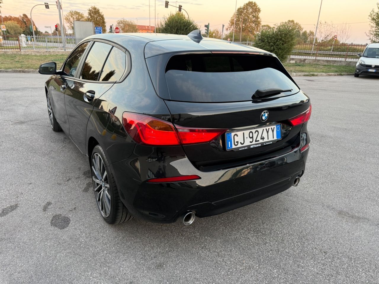 BMW Bmw 120 xDrive 5p. Business Advantage imagem 3