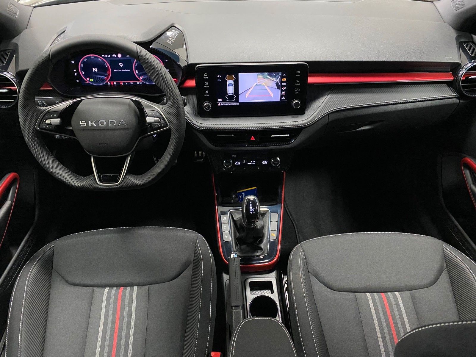 Fahrzeugabbildung SKODA Fabia 1.0l TSI DSG Monte Carlo+2030 GARANTIE+ACC