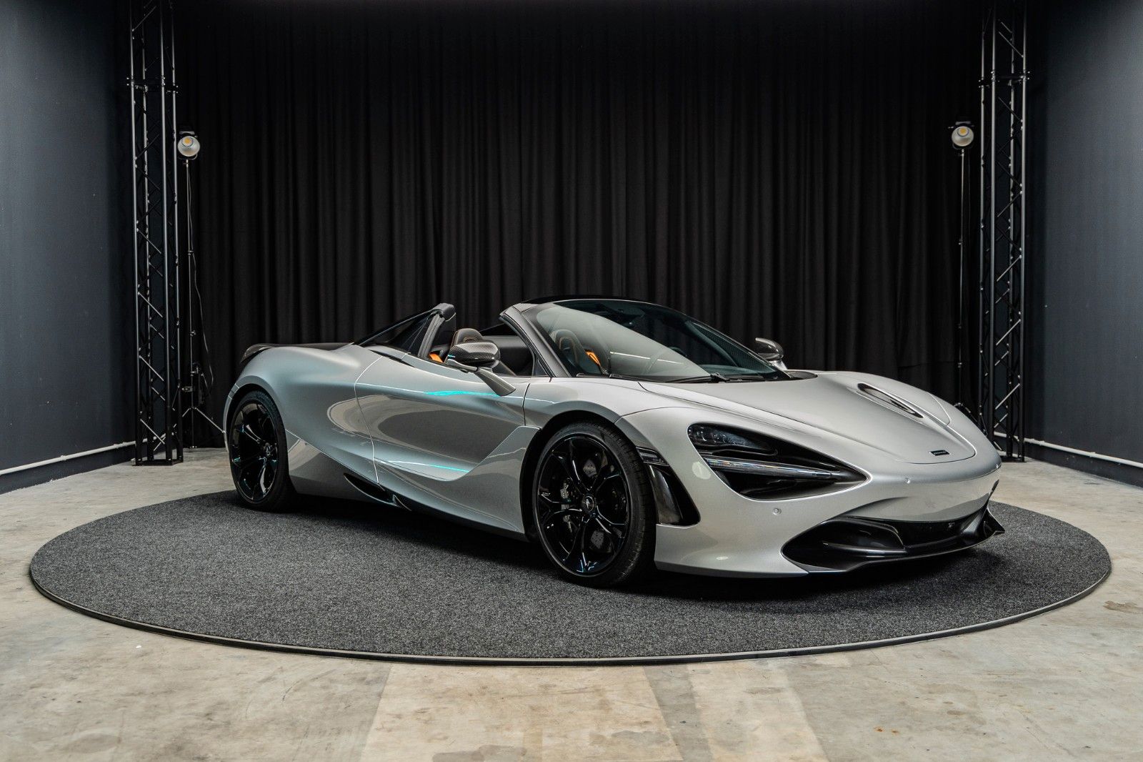 Fahrzeugabbildung McLaren 720S Spider + Scheckheft + Service Neu + Top Zus