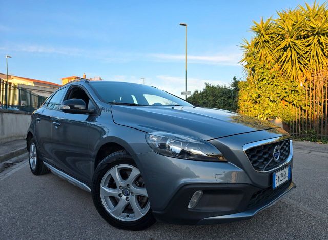 Volvo VOLVO V40 CROSS COUNTRY 1.6 DIESEL 2016 NUOVISSI