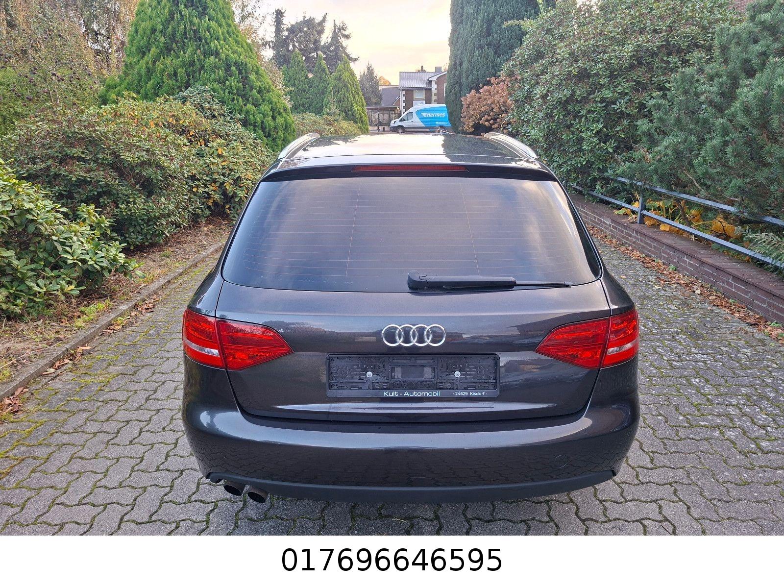 Audi A4 2011 — салон