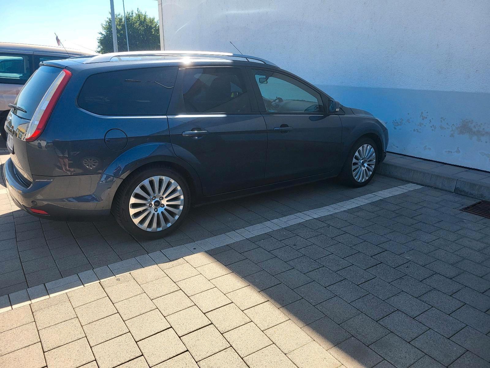 Ford Focus 2009 — engine 125 HP (92kW)