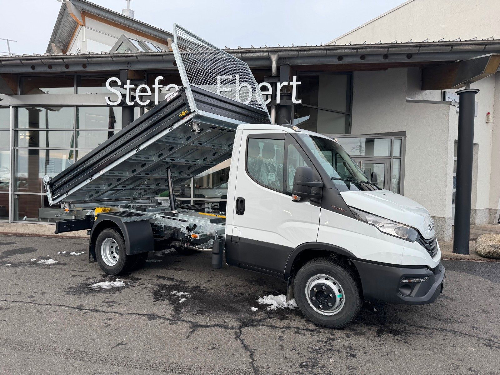 Fahrzeugabbildung Iveco Daily 70C18 H 3.0L *R3.450mm*AHK*Kamera*Sperre*