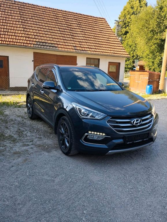Image of Hyundai SANTA FE