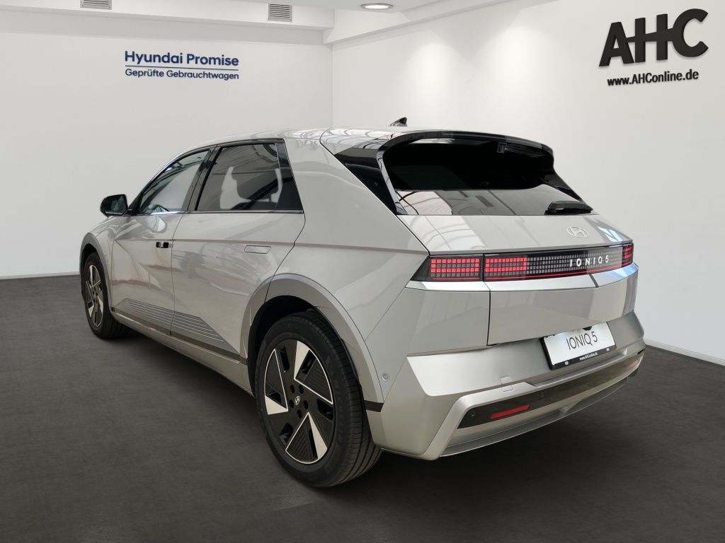 Fahrzeugabbildung Hyundai IONIQ 5 2WD 84kWh Uniq 2xKlima 360 4xSHZ AUT HUD