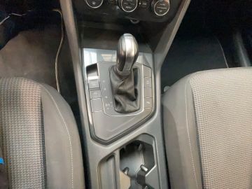 Volkswagen Tiguan - 11