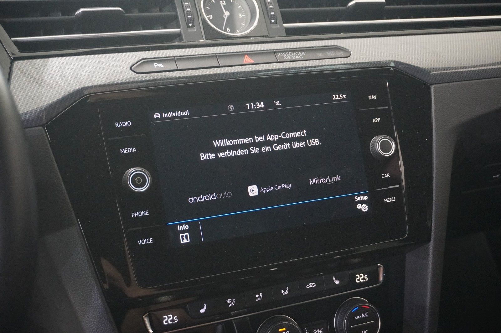Fahrzeugabbildung Volkswagen Arteon 2.0 TSI R-LINE DSG NAVI/LED/KAMERA/VIRT.