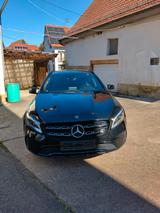 Mercedes-Benz GLA 220 d 4MATIC DCT -MB 100 Garantie - Mercedes-Benz GLA 220 von privat