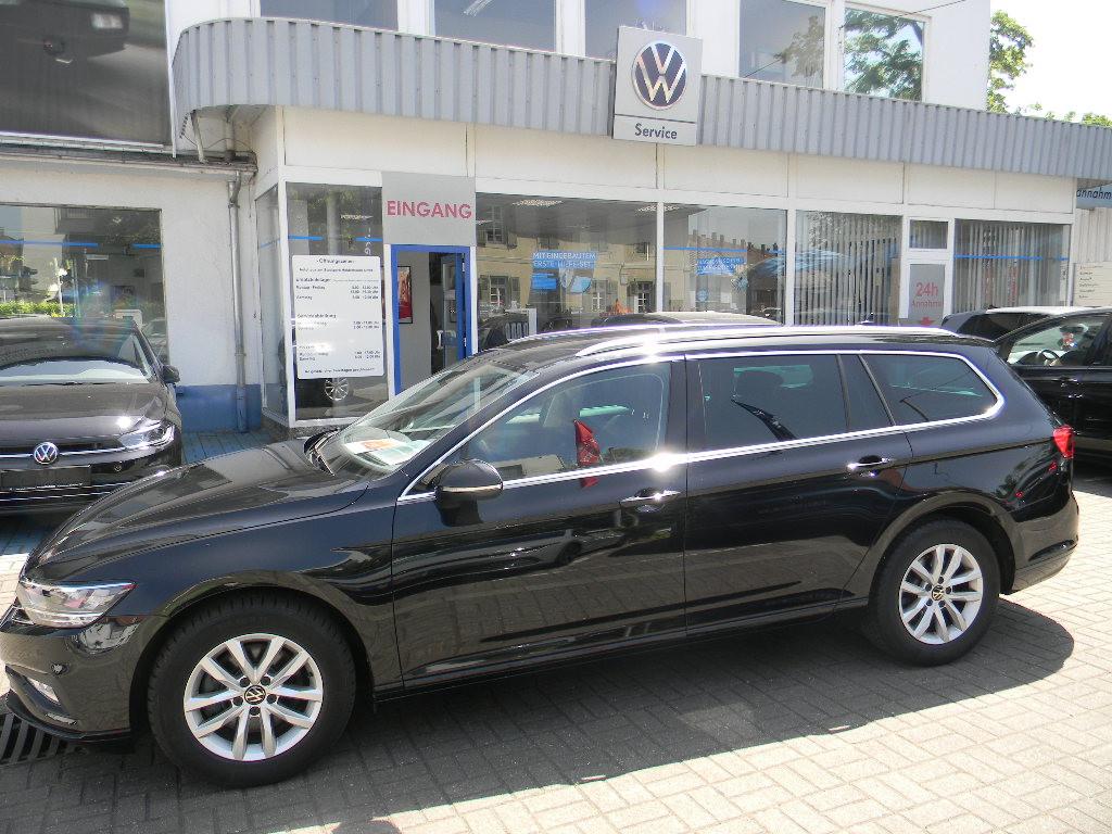 Volkswagen Passat Variant Business 1,5 TSI DSG AHK KAMERA