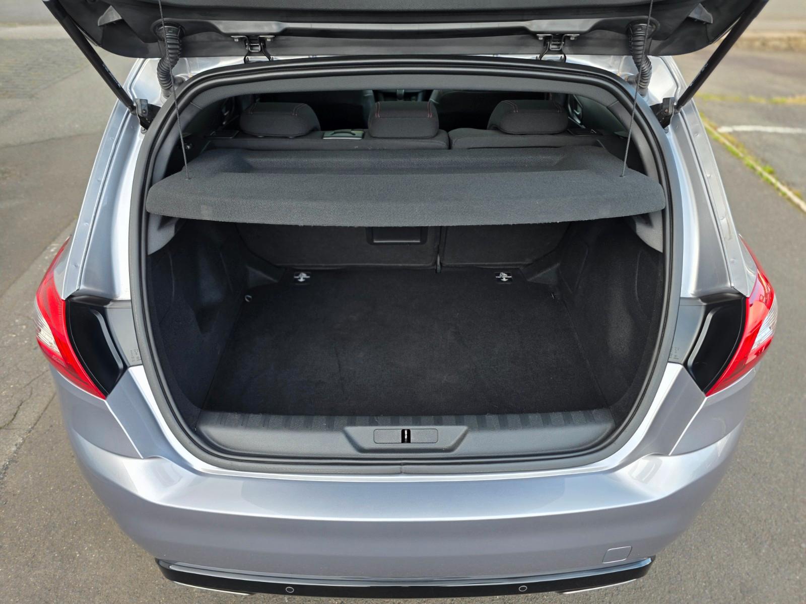 Peugeot 308 GT-Line Allure Automatik Pano Massagesitze