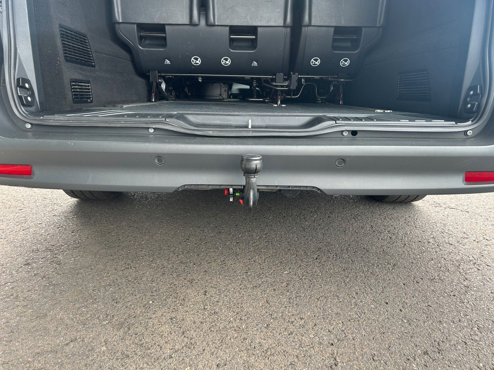Fahrzeugabbildung Mercedes-Benz Vito 116 CDI Tourer 9G Extral AHK Kamera