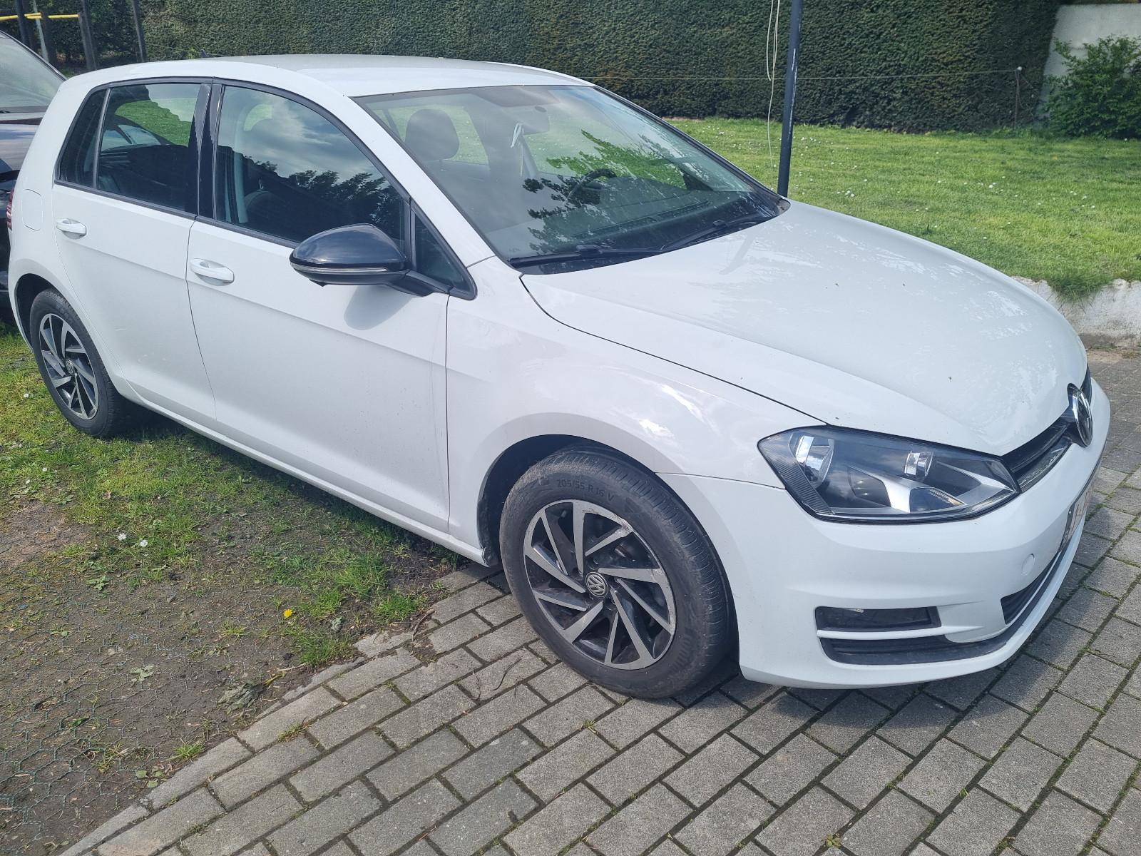 Volkswagen Golf VII Lim. Trendline BMT