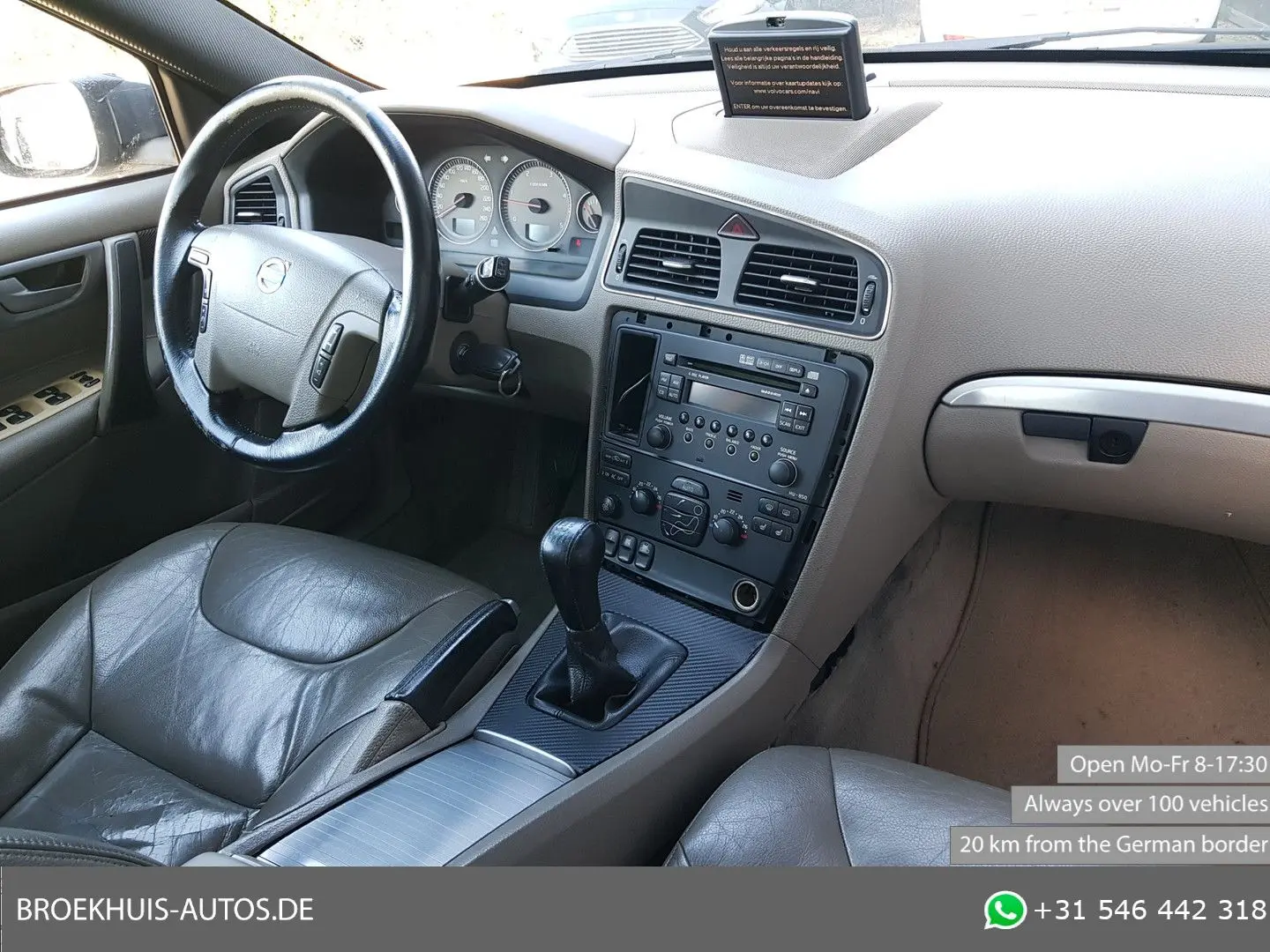 Volvo V70 2006 — photo 14