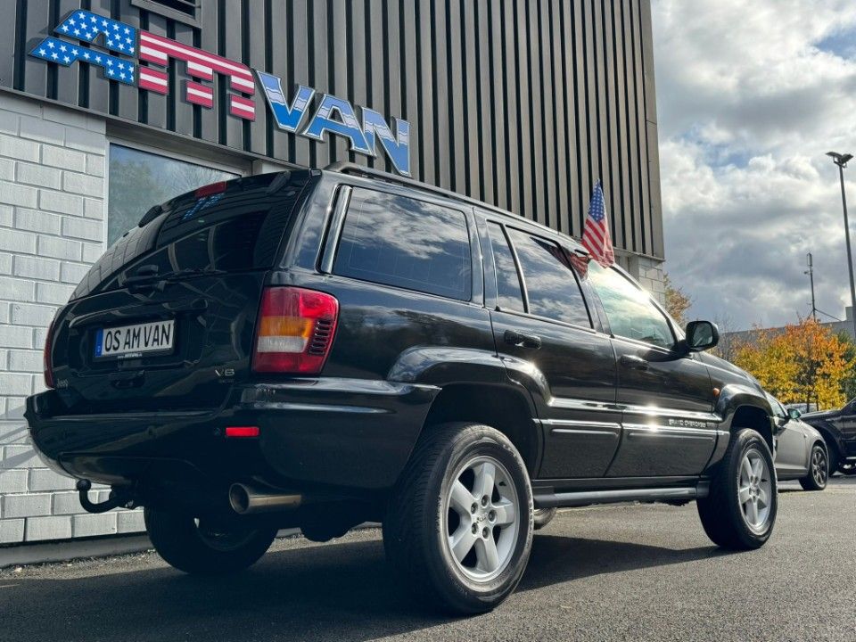 Fahrzeugabbildung Jeep Grand Cherokee 4.7 Overland Black Pearl Series