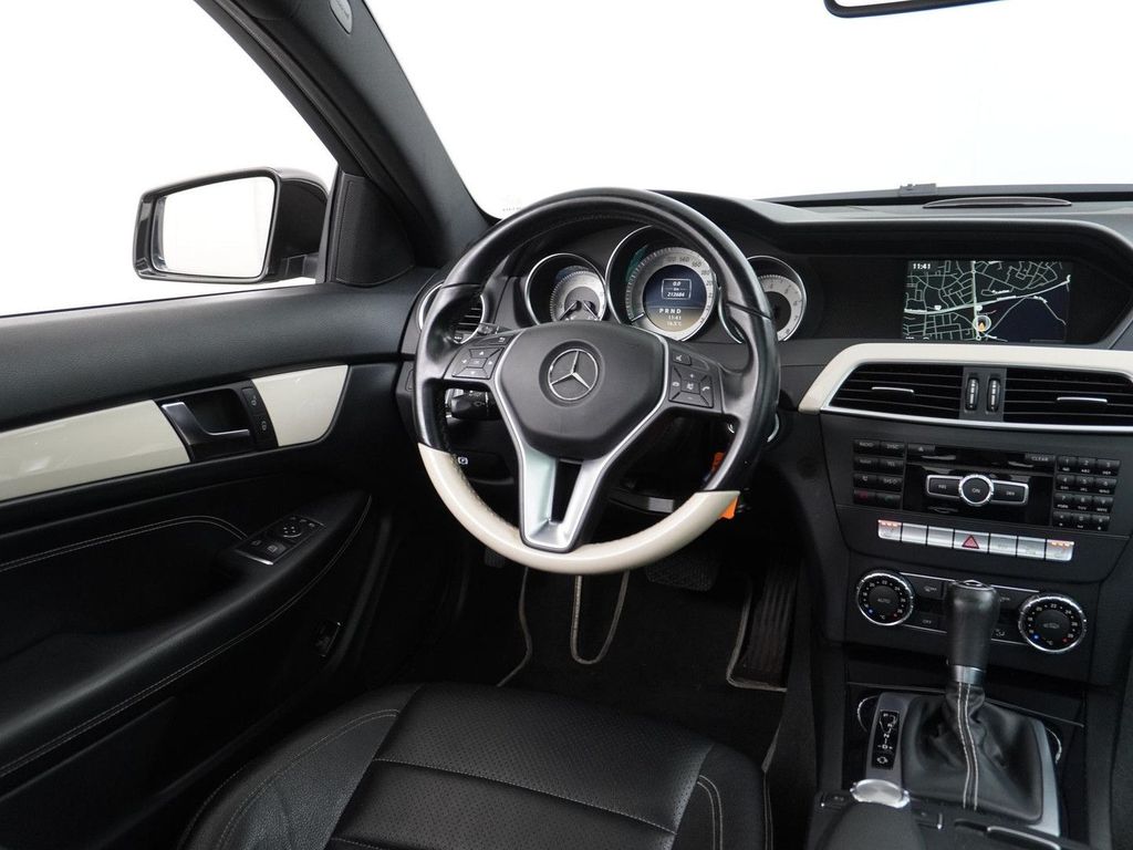 Mercedes-Benz C 180 Coupé Ambition panorama dach kamera xenon