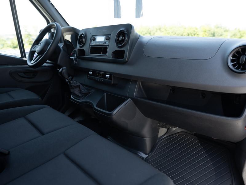 Mercedes-Benz SPRINTER 311 Tourer/L2H2/Rollstuhllift/6 Sitzer