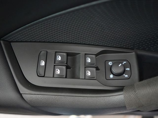 Octavia COMBI SPORTLINE TDI DSG+AHK+LED+NAVI+RÜC
