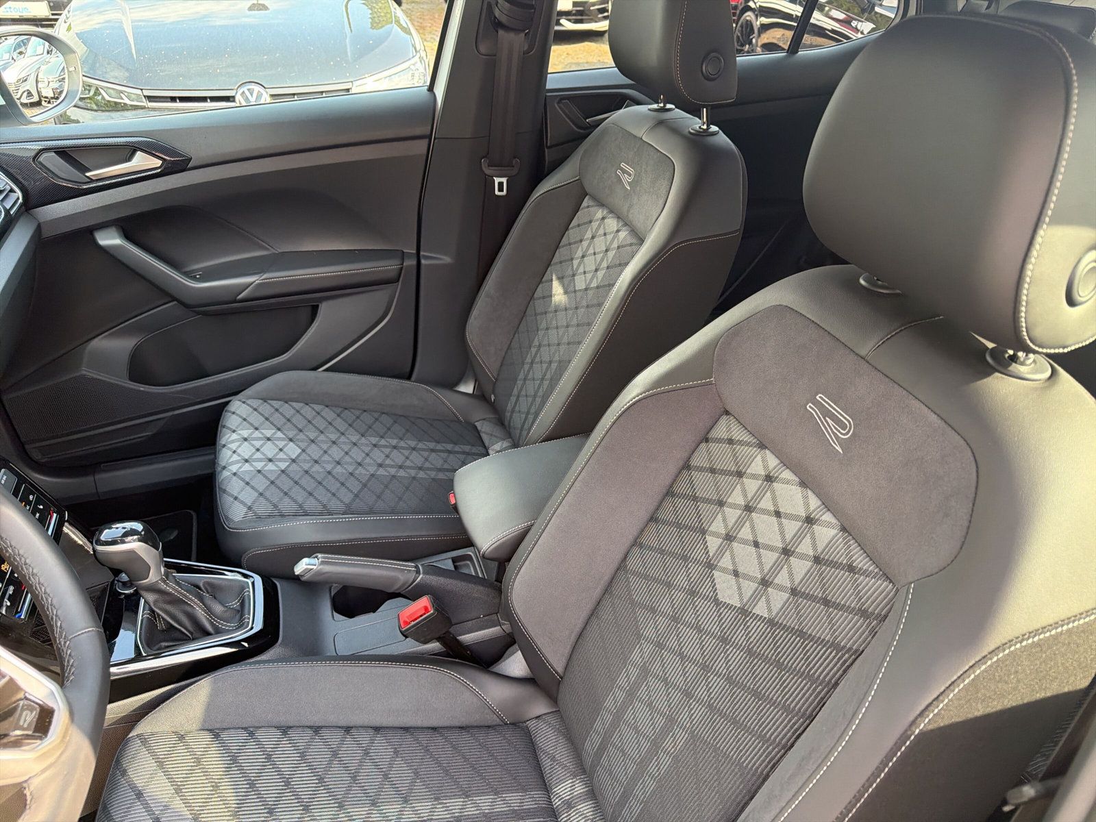 T-Cross R-Line TSi DSG Navi AZV Kamera R-Line