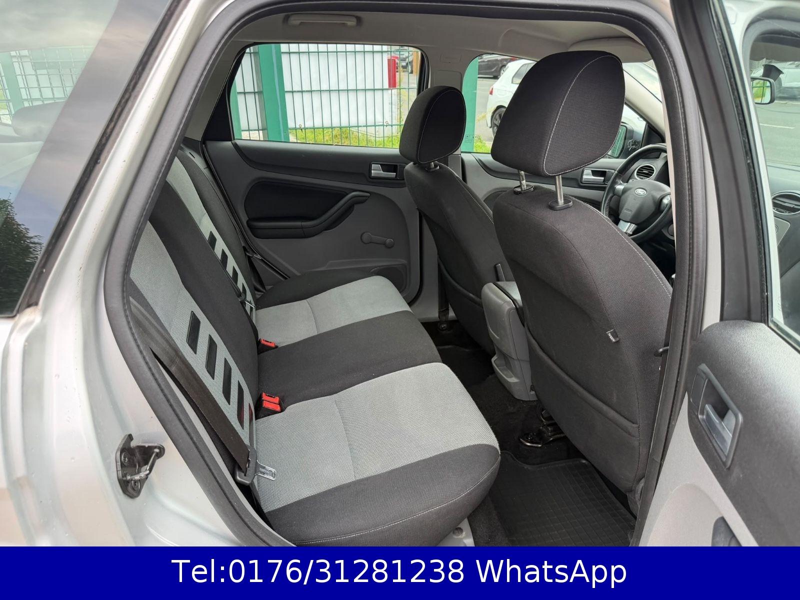 Ford Focus 2009 — photo 13
