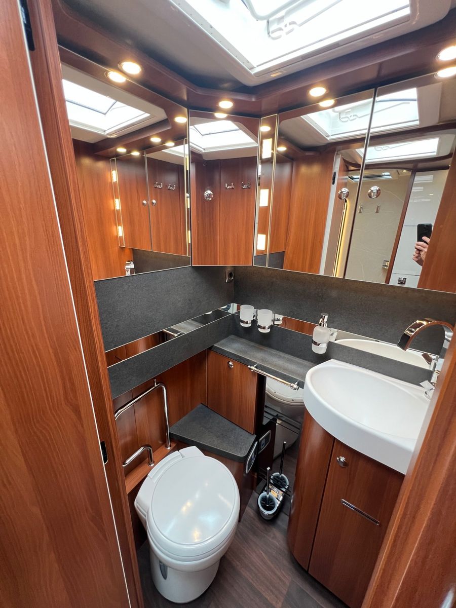 Fahrzeugabbildung Carthago Liner-for-two I 53 L Iveco