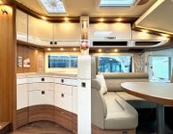 Carthago chic s-plus I 61 XL LE -AHK -Gastank -Leder (10/19)