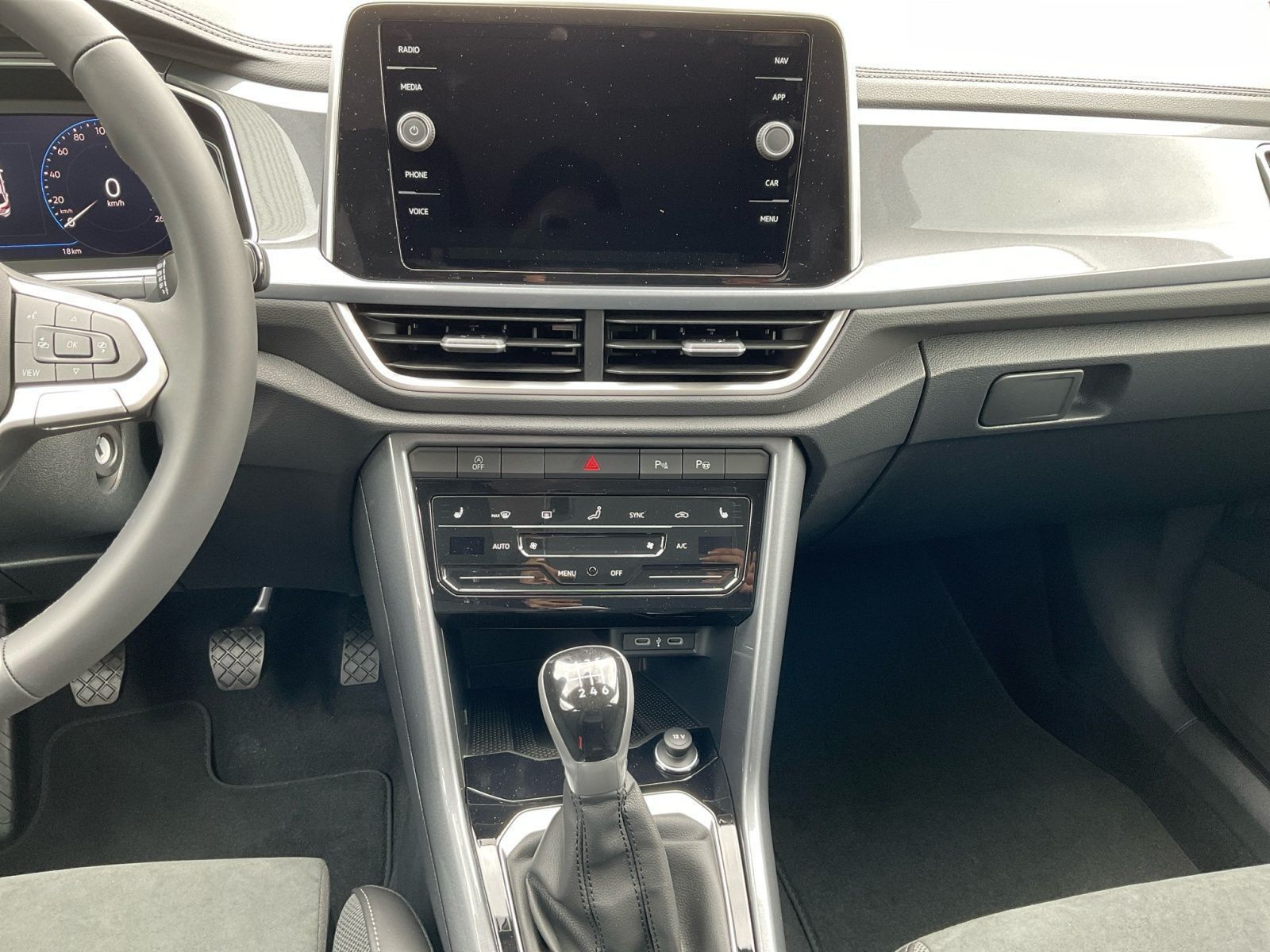 Volkswagen T-Roc - Bild 11