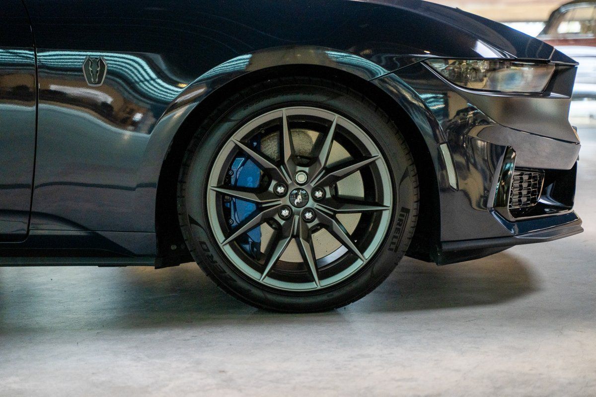 Ford Mustang (MUSTANG Dark Horse RECARO/Spoiler groß/1.Hand/CO)