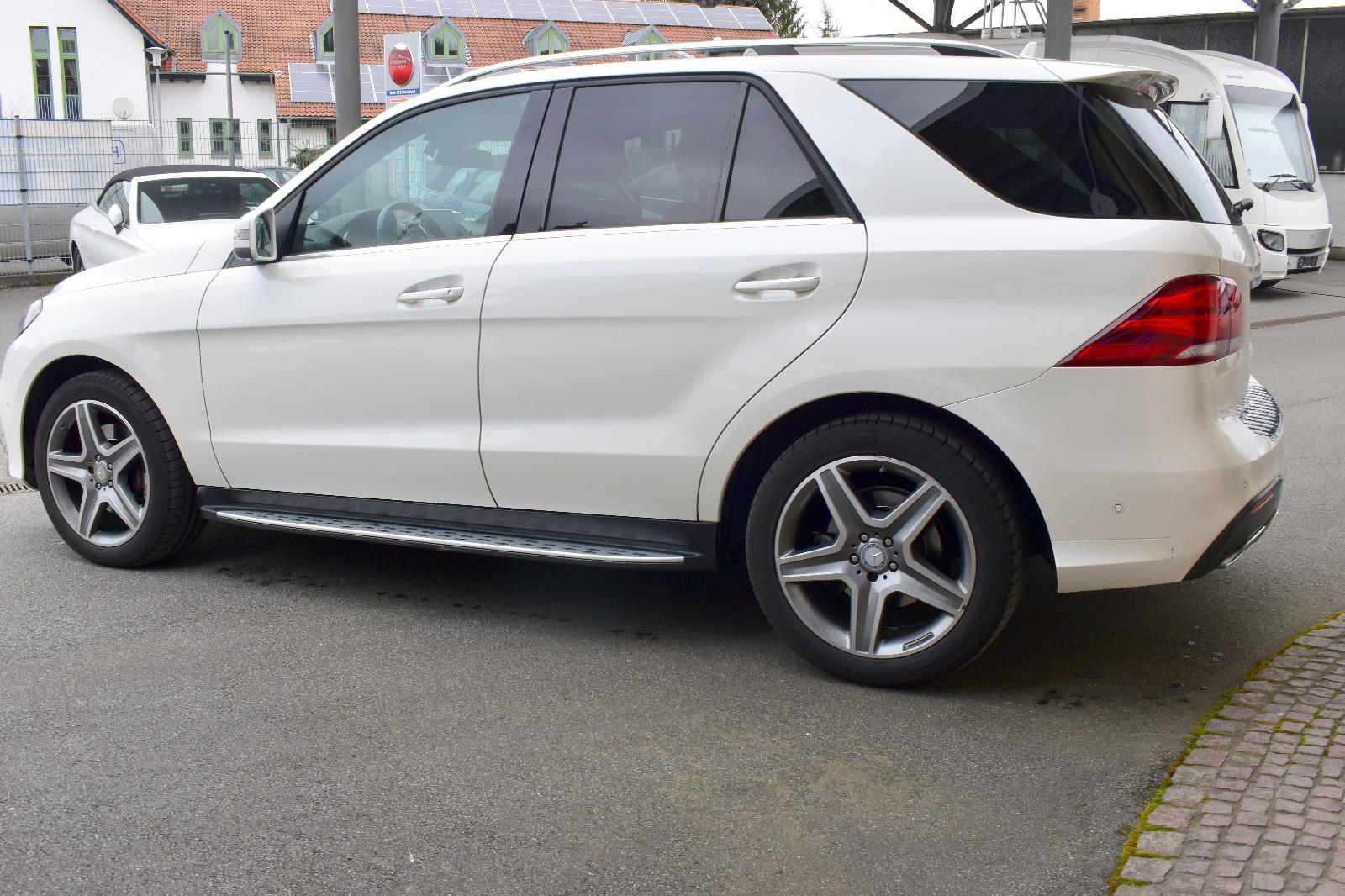 Mercedes-Benz GLE350 d 4Matic*AMG*Pano* Massage*AHK* LED*Voll*