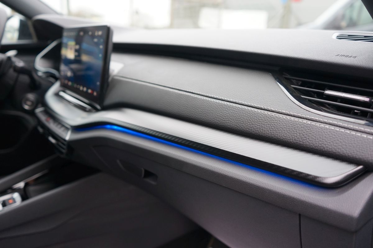 Fahrzeugabbildung SKODA Octavia Combi 2.0 TDI *Sportline Exklusive*