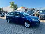 Opel Astra H Caravan Elegance*PANO*TEMPOMAT*KLIMA*PDC - Opel Astra aus 2005