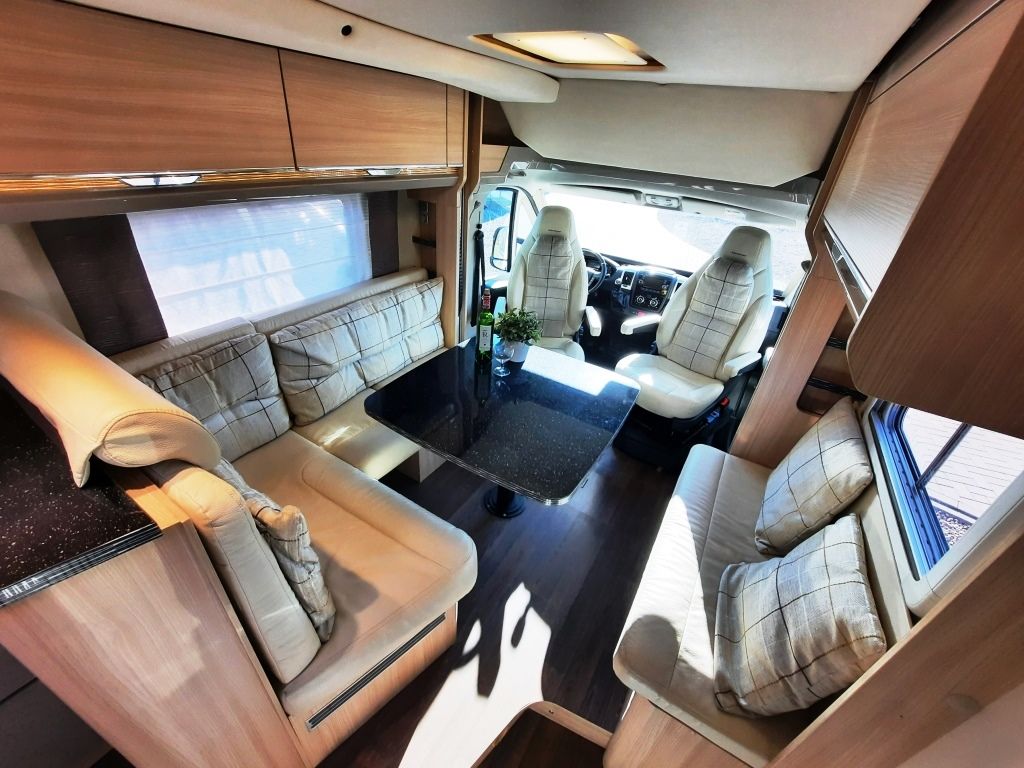 Fahrzeugabbildung Bürstner Ixeo IT 680 G HÄNDLER UND GEWERBE!