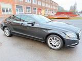 Mercedes-Benz CLS 350 - Mercedes-Benz: Schwarz, Cls