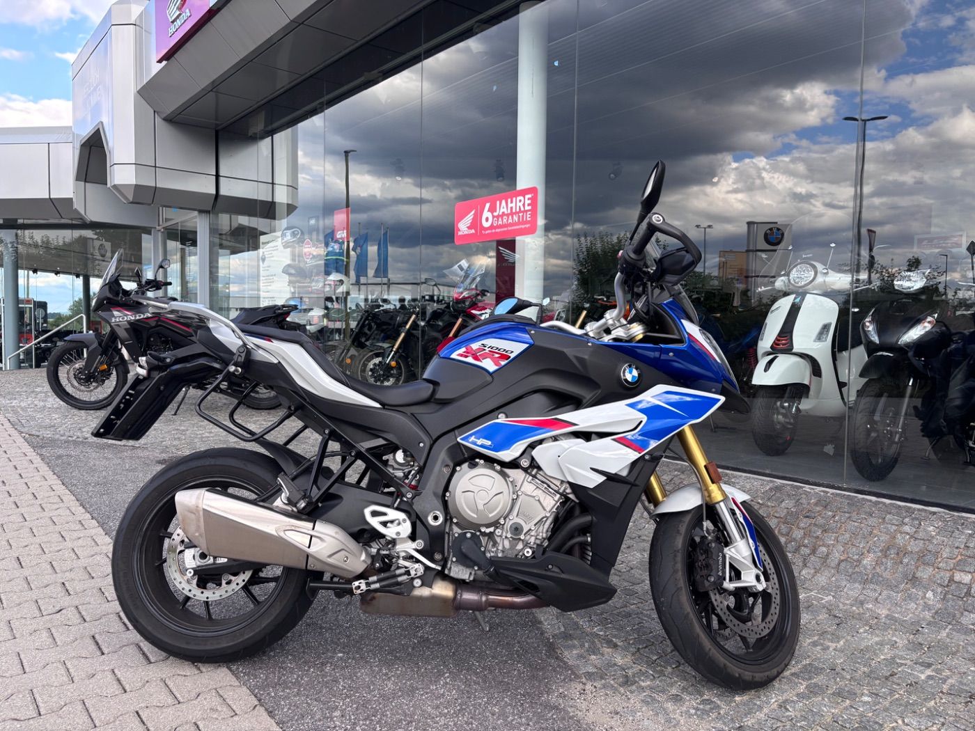 Fahrzeugabbildung BMW S 1000 XR K49 2 Pakete