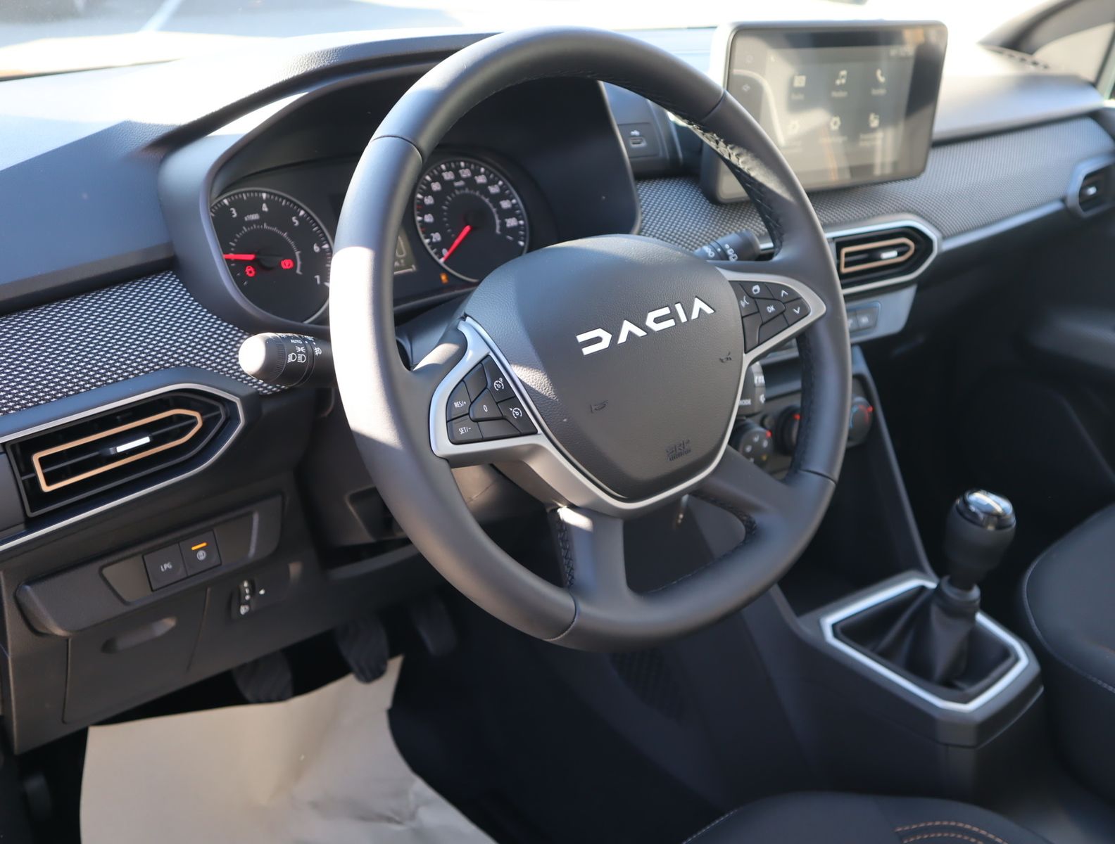 Dacia Sandero - Bild 10