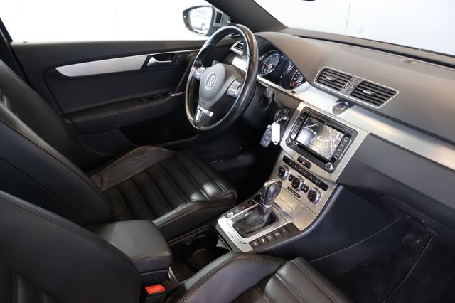 Volkswagen Passat Alltrack 2.0 TDI DSG 4M STDHZG+PANO+AHK