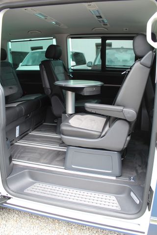 Volkswagen T6.1 Multivan Generation SIX DSG AHK ACC Standhz