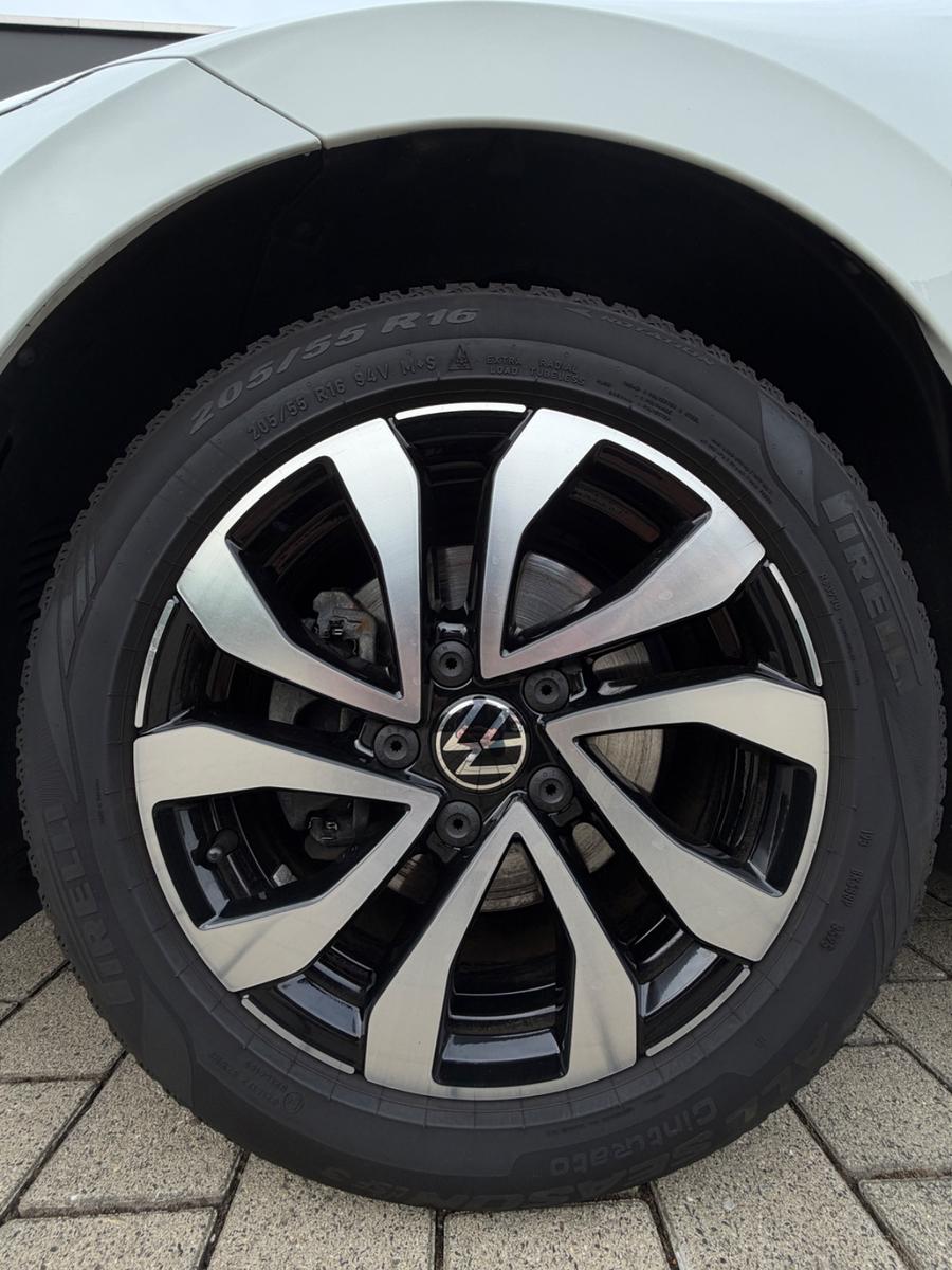 Volkswagen Golf 1.5 TSI ACTIVE HUD STHZ TÜV neu, миниатюра 13