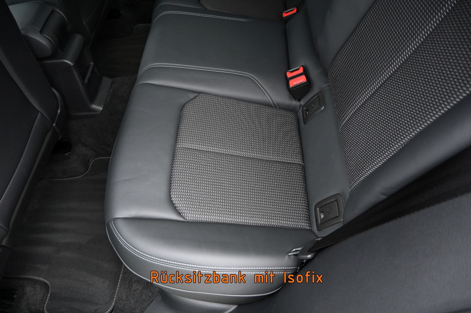 Fahrzeugabbildung Audi Q2 35 TFSI S tronic S line °ACC°AHK°KAMERA°NAVI+