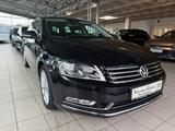 Volkswagen Passat Variant 2.0 TDI DSGHighline AHK XENON NAV - gebrauchte VW Passat Variant aus dem Jahr 2012