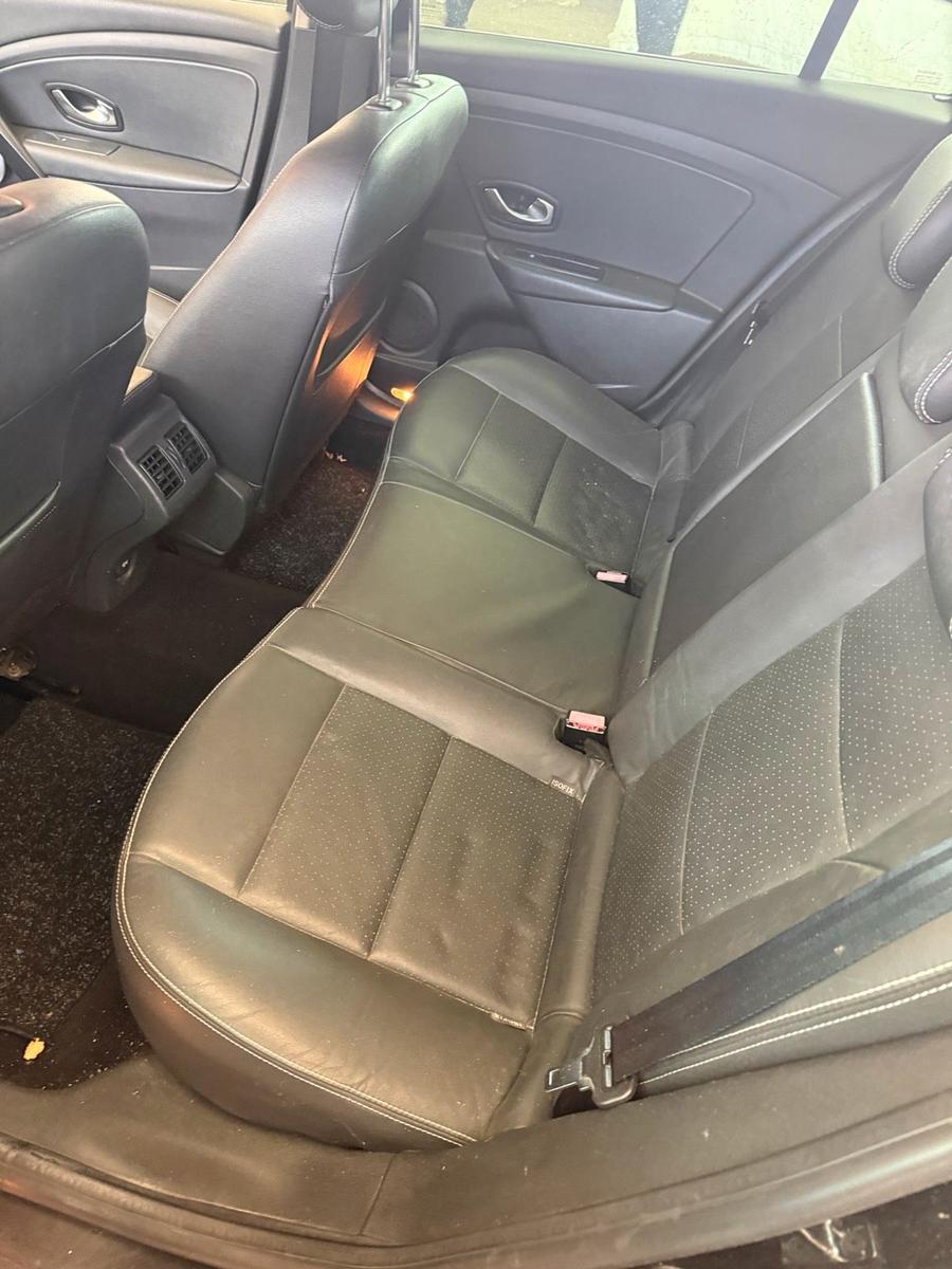 Renault Megane 2010 — photo 10