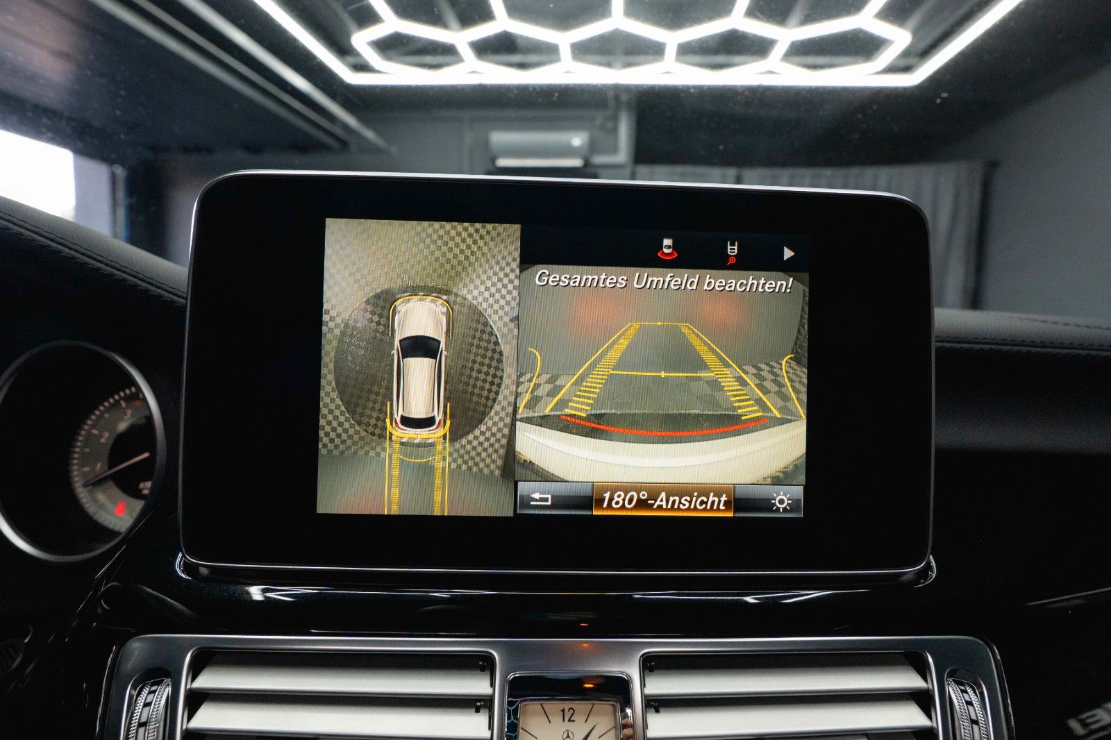 Fahrzeugabbildung Mercedes-Benz CLS 400 Shooting Brake AMG Night-Paket Designo