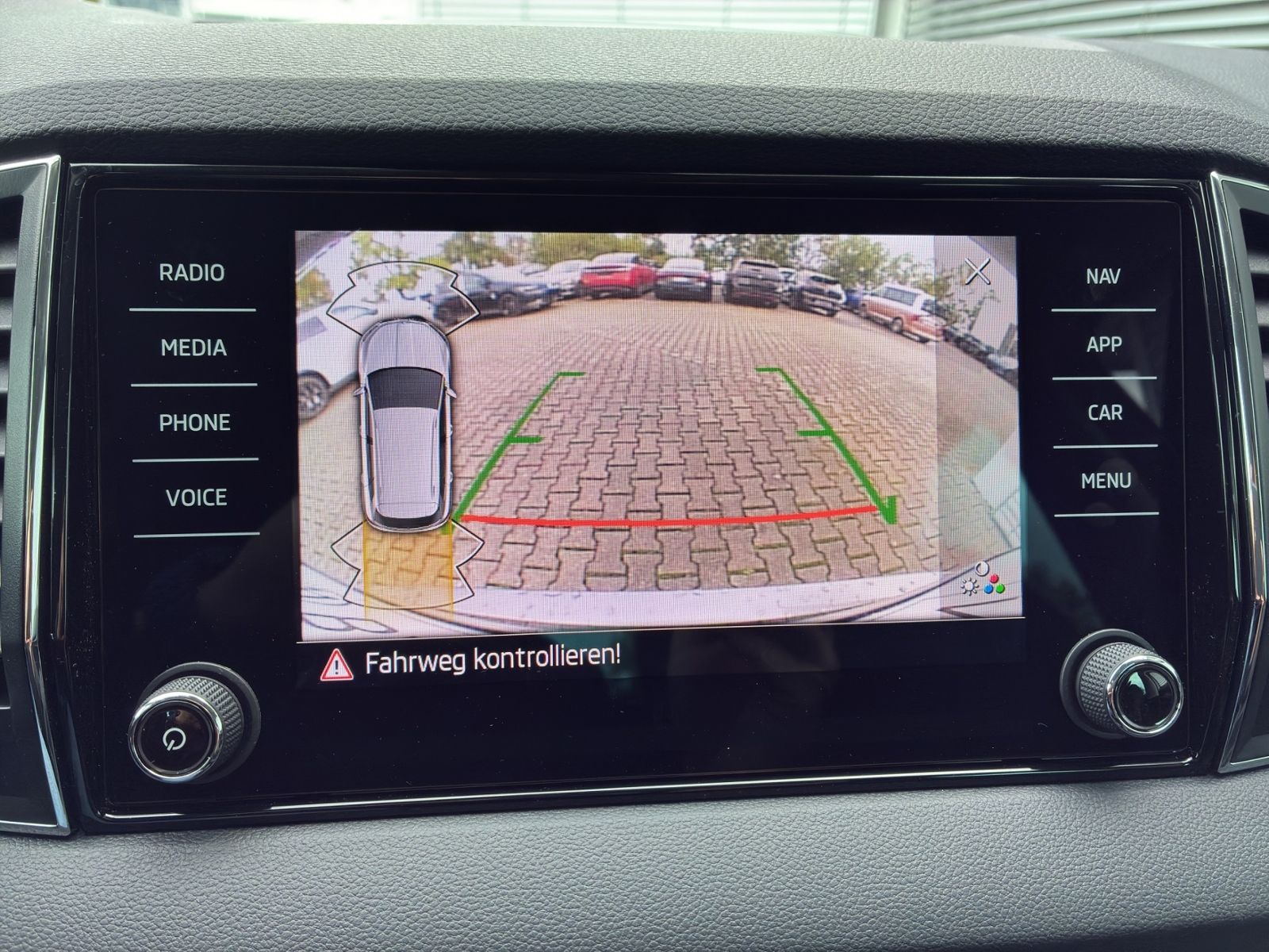 Karoq 1.5 TSI Ambition *STDHZG*LED*NAVI*KESSY*