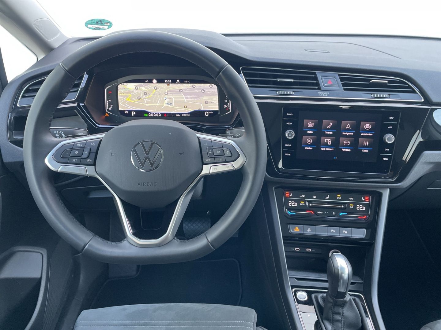 Touran 1.5 TSI DSG Highline Pano/AHK/Standhz/CAM