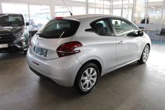 Fahrzeugabbildung Peugeot 208 1.2 Active PureTech Klimaautomatik 2.Hand