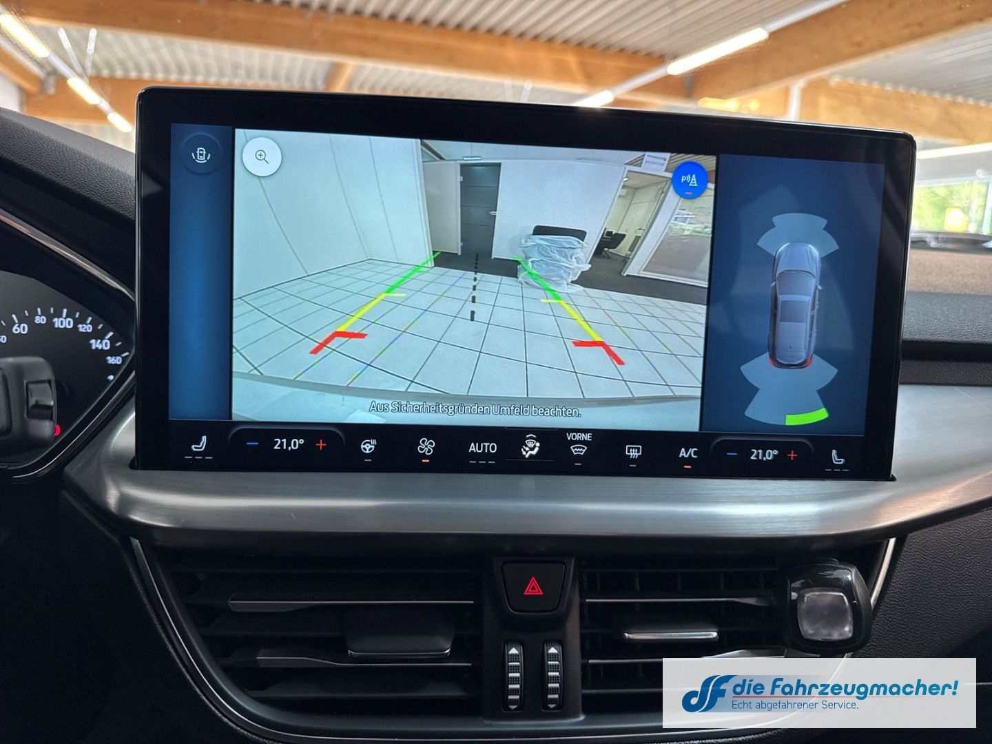 Fahrzeugabbildung Ford Focus Turnier Titanium Navi LED ACC El. Heckklap