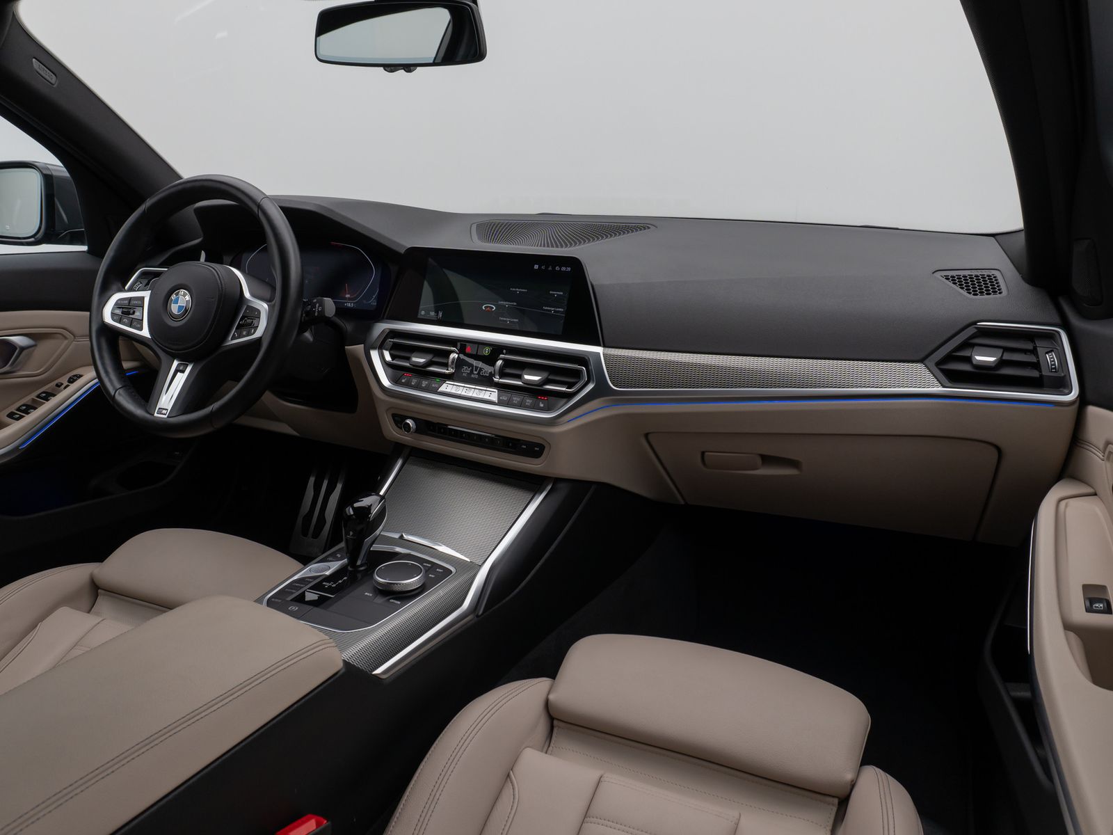 Fahrzeugabbildung BMW 320i M Sport Kamera DAB Laser Alarm Leder 19Zoll